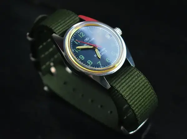 Achat montre occasion plongee militaire 1