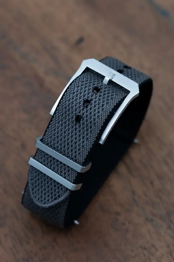 Bracelet montre textile jacquar Julien Faure 1