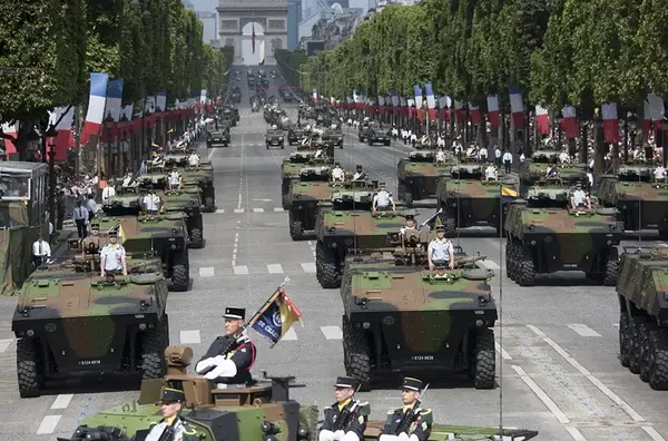 Defile militaire 14 juillet France 4