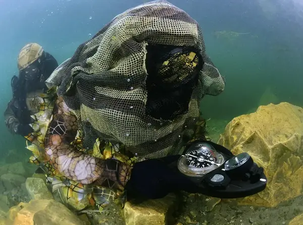 Montre Commando Forces Speciales Différence 3