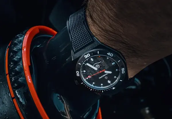 Montre Forces Speciale Micromilspec Combat Diver 18