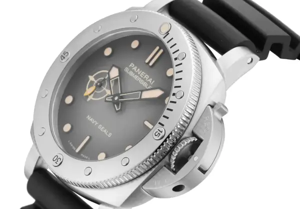 Montre Forces Speciales Panerai Submersible Navy Seals 15