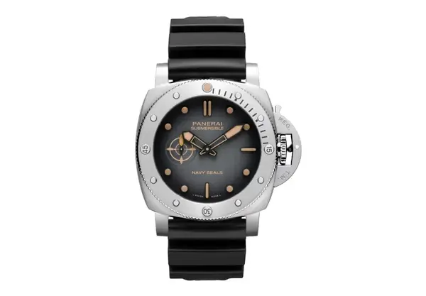Montre Forces Speciales Panerai Submersible Navy Seals 18