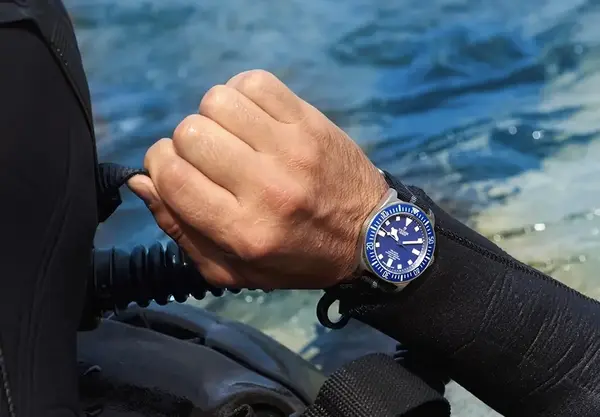 Montre Forces Speciales Tudor Pelagos FXD 18