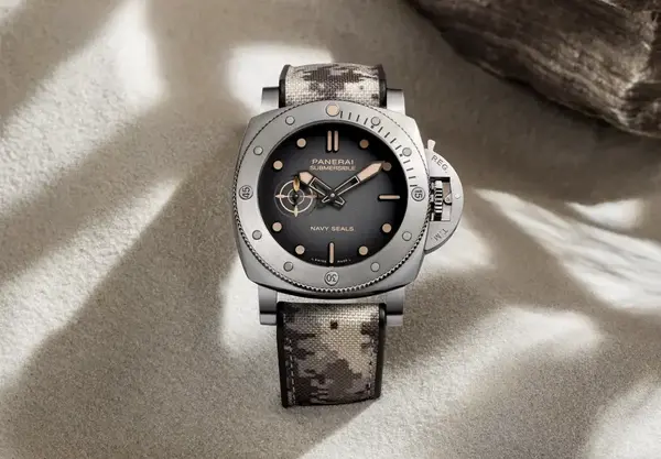 Montre Forces speciales Panerai Submersible Navy SEA Ls 24