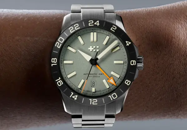 Montre Militaire Christopher Ward C63 Sealander Extreme GMT 18
