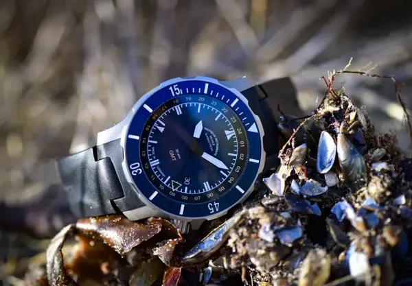 Montre Militaire Muhle Glashutte Seebataillon GMT 19
