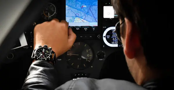 Montre aviaiteur B R M AERO 8 Chrono Horizon 0