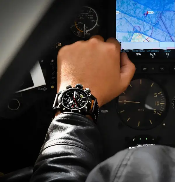 Montre aviaiteur B R M AERO 8 Chrono Horizon 6