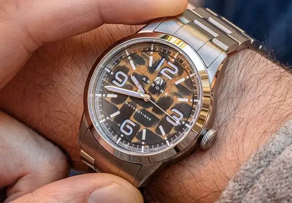 Montre aviateur Akrone C 03 Carbon Fury 13