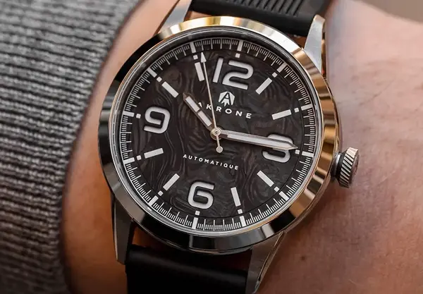 Montre aviateur Akrone C 03 Carbon Fury 14