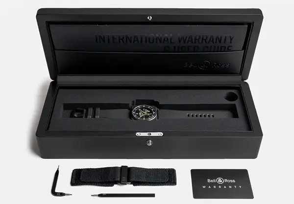 Montre aviateur Bell Ross BR 03 Gyrocompass 13