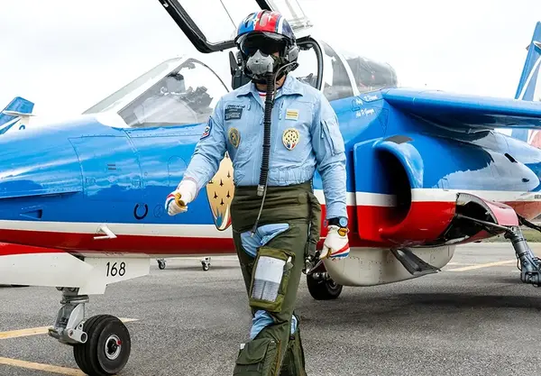 Montre aviateur Bell Ross BR 03 Patrouille de France 13