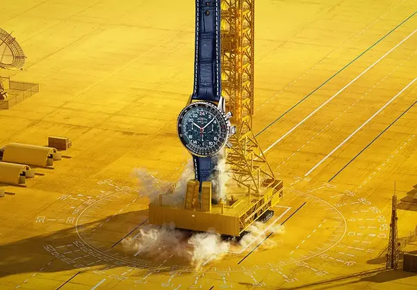 Montre aviateur Breitling Navitimer B02 Chronograph 41 Cosmonaute ARTEMIS II 15