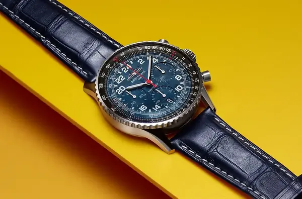 Montre aviateur Breitling Navitimer B02 Chronograph 41 Cosmonaute ARTEMIS II 41
