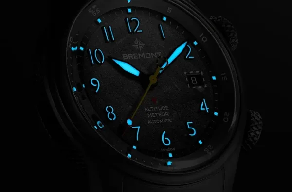 Montre aviateur Bremont Altitude MB Meteor Stealth Grey 11