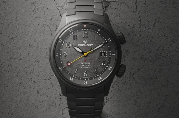 Montre aviateur Bremont Altitude MB Meteor Stealth Grey 12