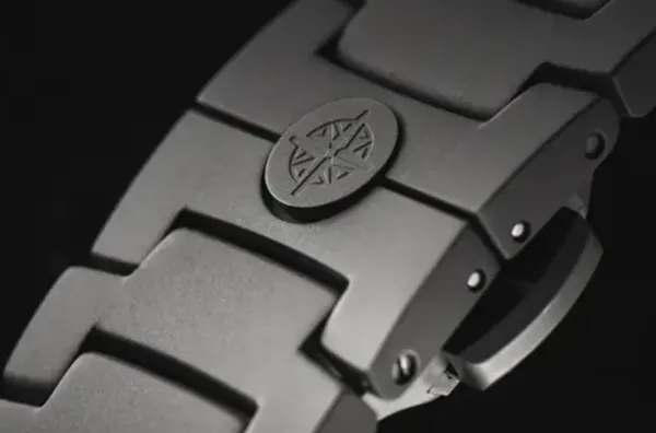 Montre aviateur Bremont Altitude MB Meteor Stealth Grey 3