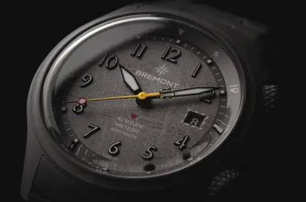Montre aviateur Bremont Altitude MB Meteor Stealth Grey 6