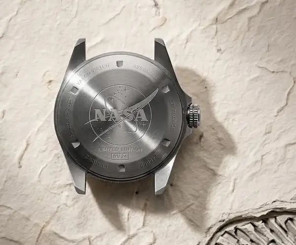 Montre aviateur Vasco NASA Worldtimer Steel 3