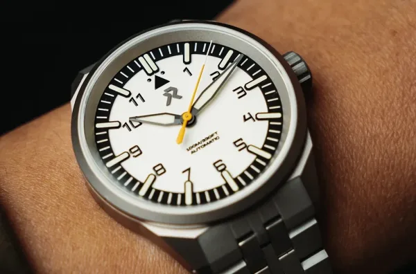 Montre aviation RZE Resolute Type A Medallion Yellow 3