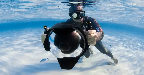 Montre de plongee Superman Heritage Yema Video 0