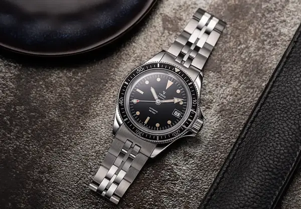 Montre de plongee Yema Superman Heritage 12