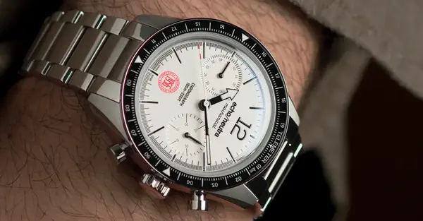 Montre echoneutra 1956 chronographe blanc 0 3