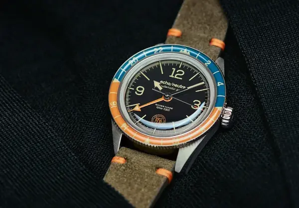 Montre echoneutra GMT 10
