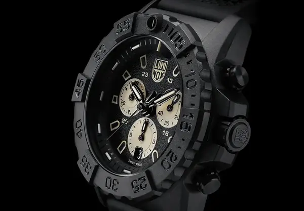 Montre forces speciales Luminox Navy SEAL Chronographe 13