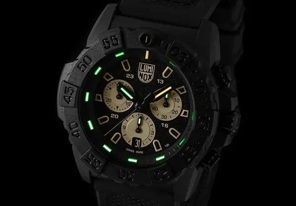 Montre forces speciales Luminox Navy SEAL Chronographe 15