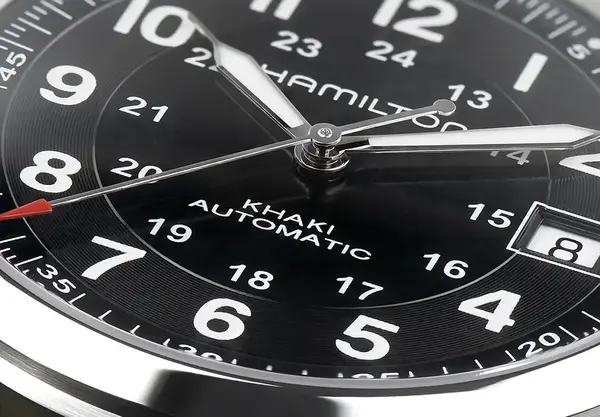 Montre militaire Hamilton Khaki Field Auto Call of Duty 15