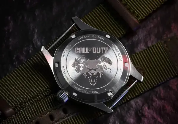 Montre militaire Hamilton Khaki Field Auto Call of Duty 21