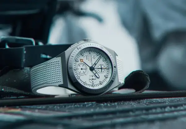 Montre militaire Micromilspec Milgraph GMT Chronograph 27