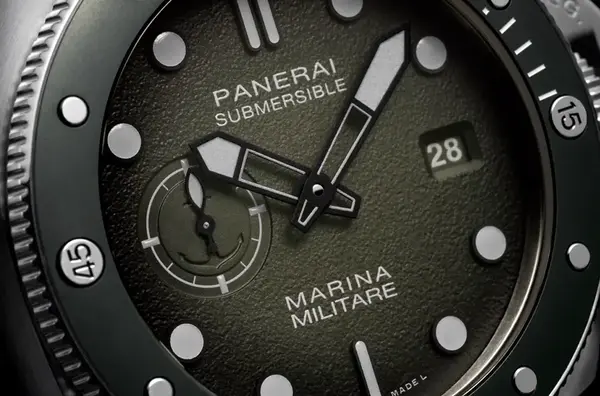 Montre militaire Panerai Submersible Marina Militare PAM01697 1