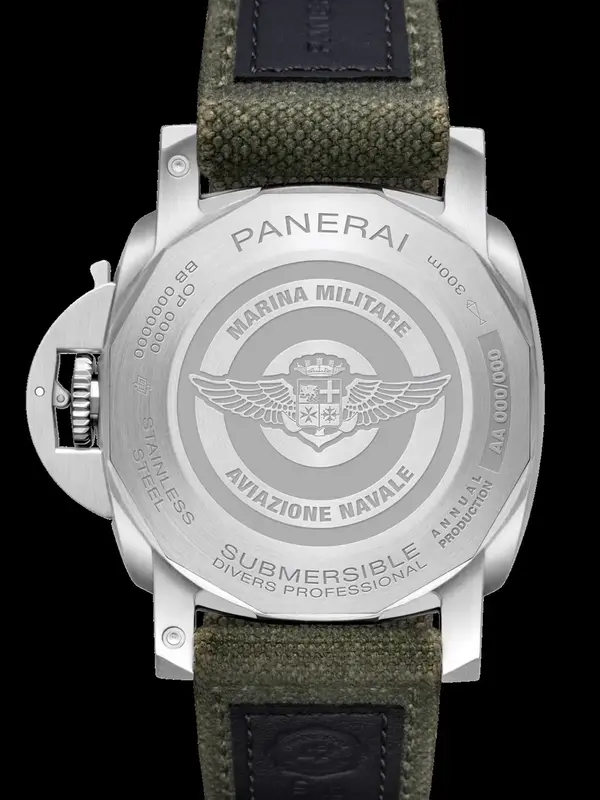 Montre militaire Panerai Submersible Marina Militare PAM01697 10