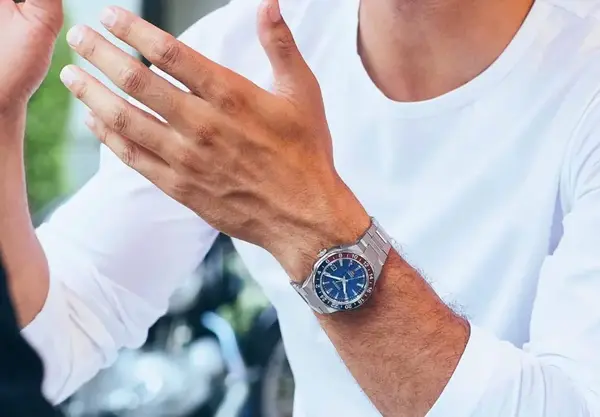Montre plongee Citizen Serie 8 GMT 14