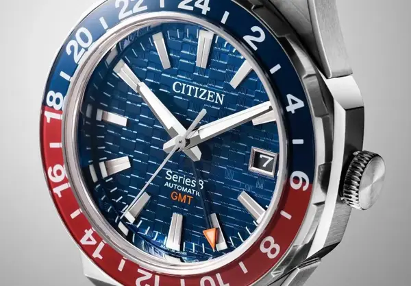 Montre plongee Citizen Serie 8 GMT 18