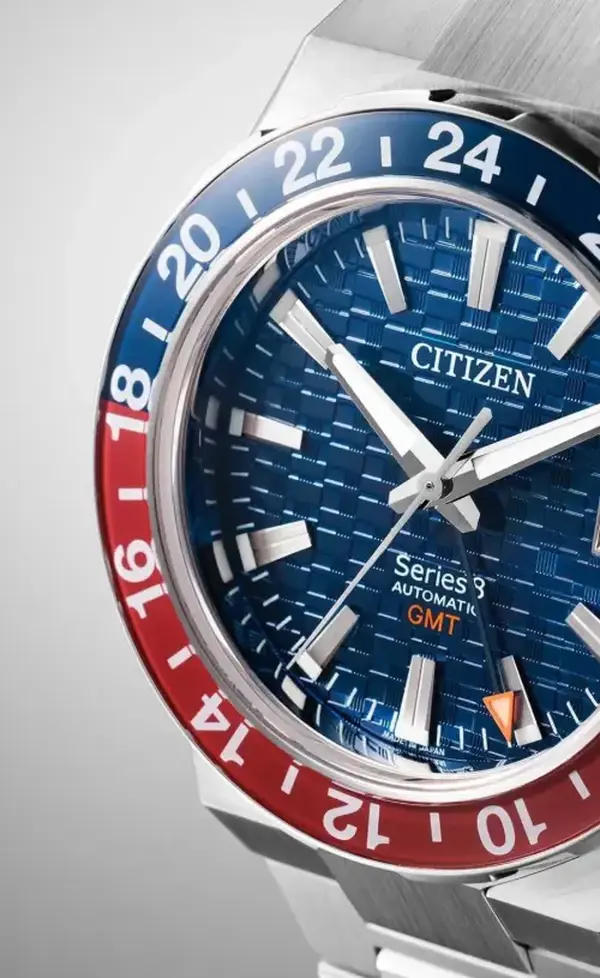 Montre plongee Citizen Serie 8 GMT 4