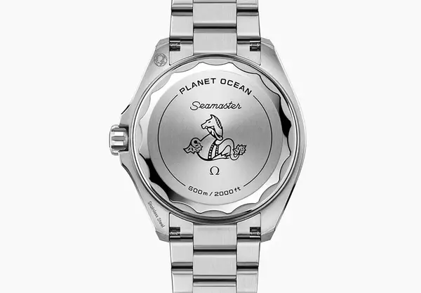 Montre plongee Omega Seamaster Planet Ocean 11