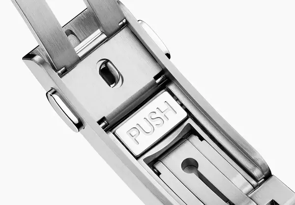 Montre plongee Omega Seamaster Planet Ocean 17