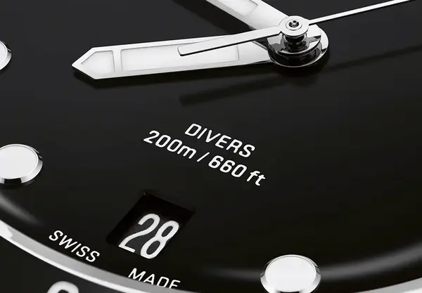 Montre plongee Oris Divers Date 16