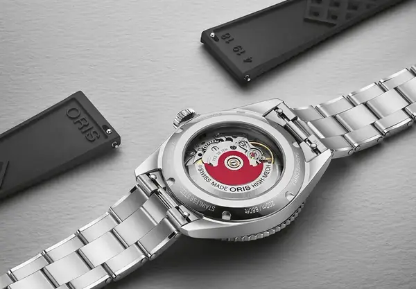 Montre plongee Oris Divers Date 22