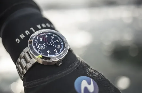 Montre plongee RESERVOIR Hydrosphere Blackfin 4