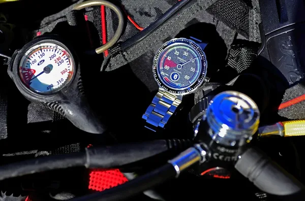Montre plongee RESERVOIR Hydrosphere Blackfin 8