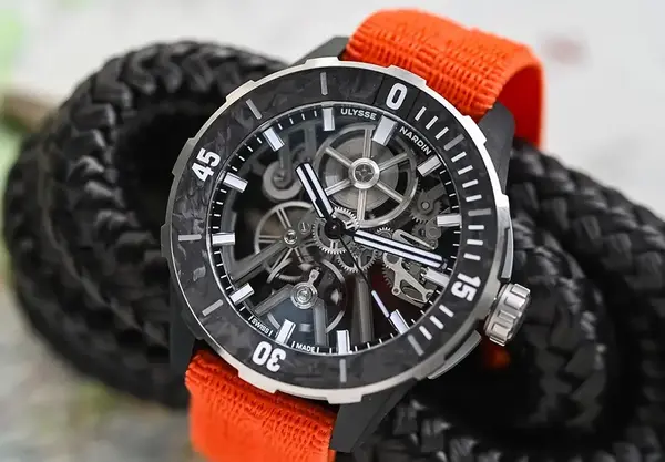 Montre plongee Ulysse Nardin Diver Air 18