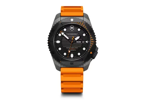 Montre plongee Victorinox dive pro 13