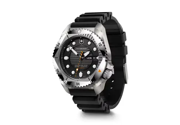 Montre plongee Victorinox dive pro 16