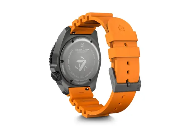 Montre plongee Victorinox dive pro 18