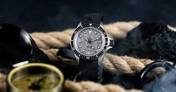 Montre plongee Yema Superman Titanium Moon Tide CMM 11 0